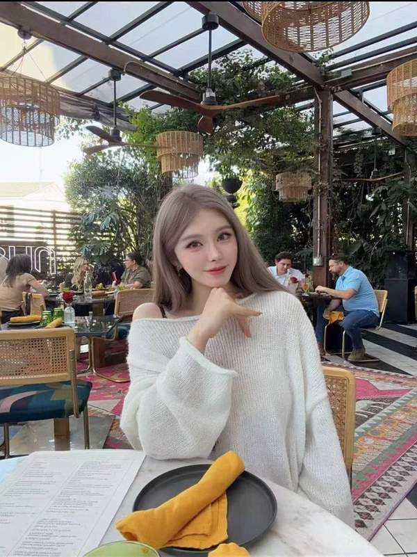 Ava - Licensed massage therapist